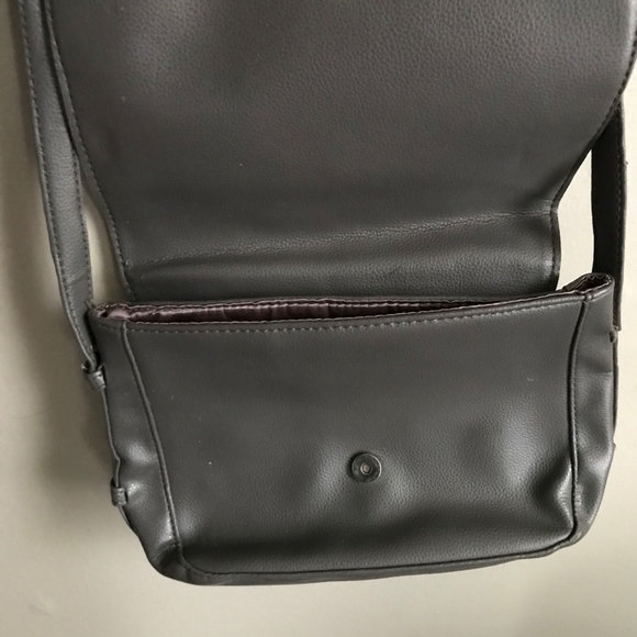 Gray cross-body purse - Picture 4 of 8